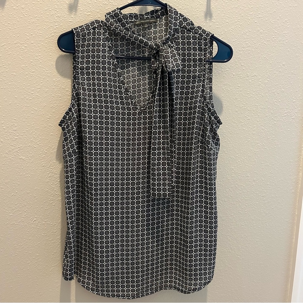 Adrianna Papell Black and White Geometric Blouse